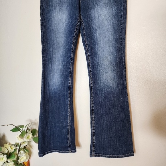 Vintage LEI Sophia Hiphugger Flare Med Blue Embroidered Jeans Winter Bohemian - Picture 5 of 12
